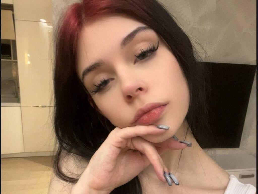 LoraBrow